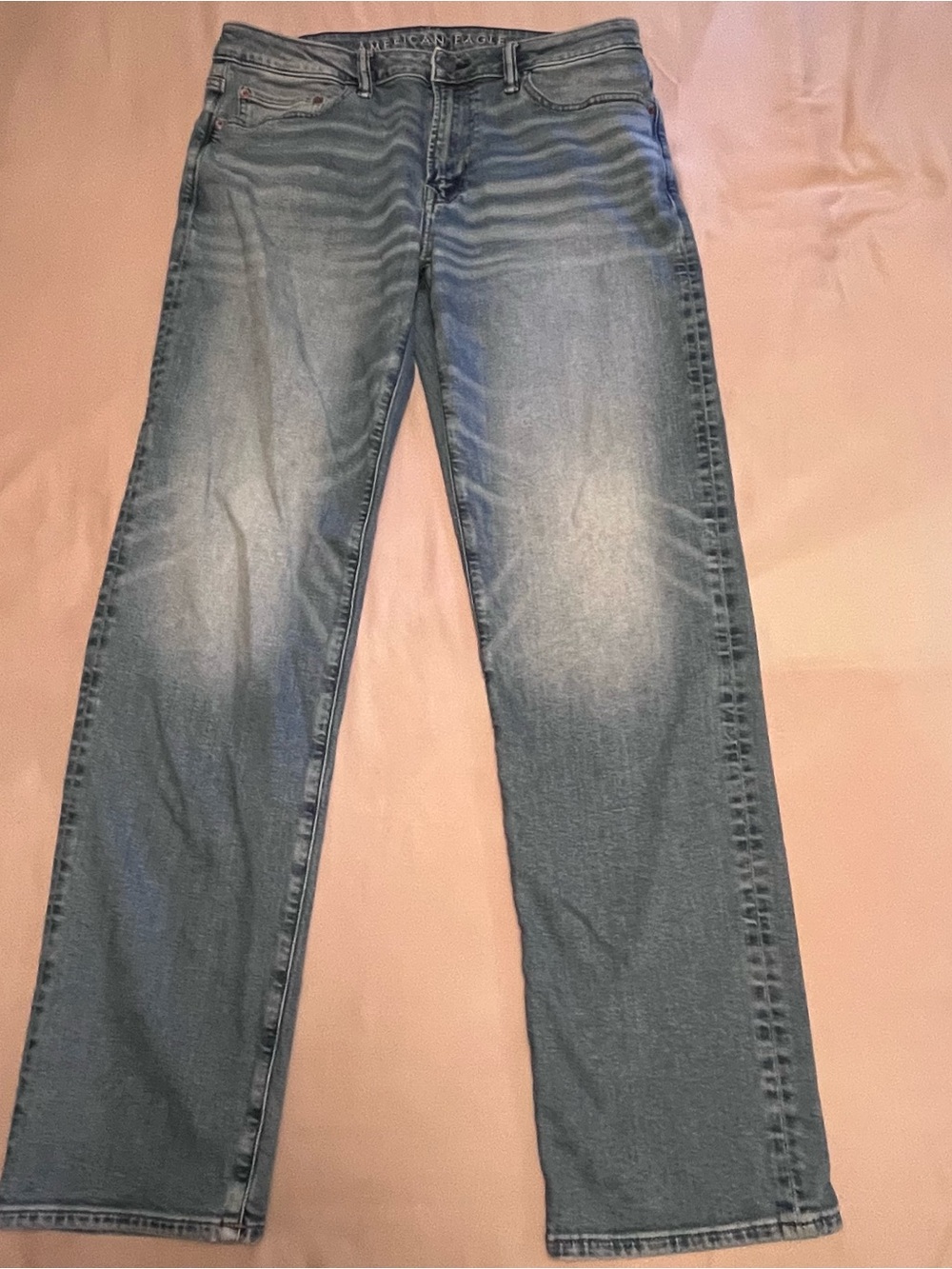 American Eagle Men’s FadedStraight Airflex + Feel Good Jeans - Light Blue Wash